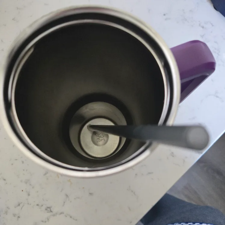 Large Purple Tumbler with Straw image indicator(2)