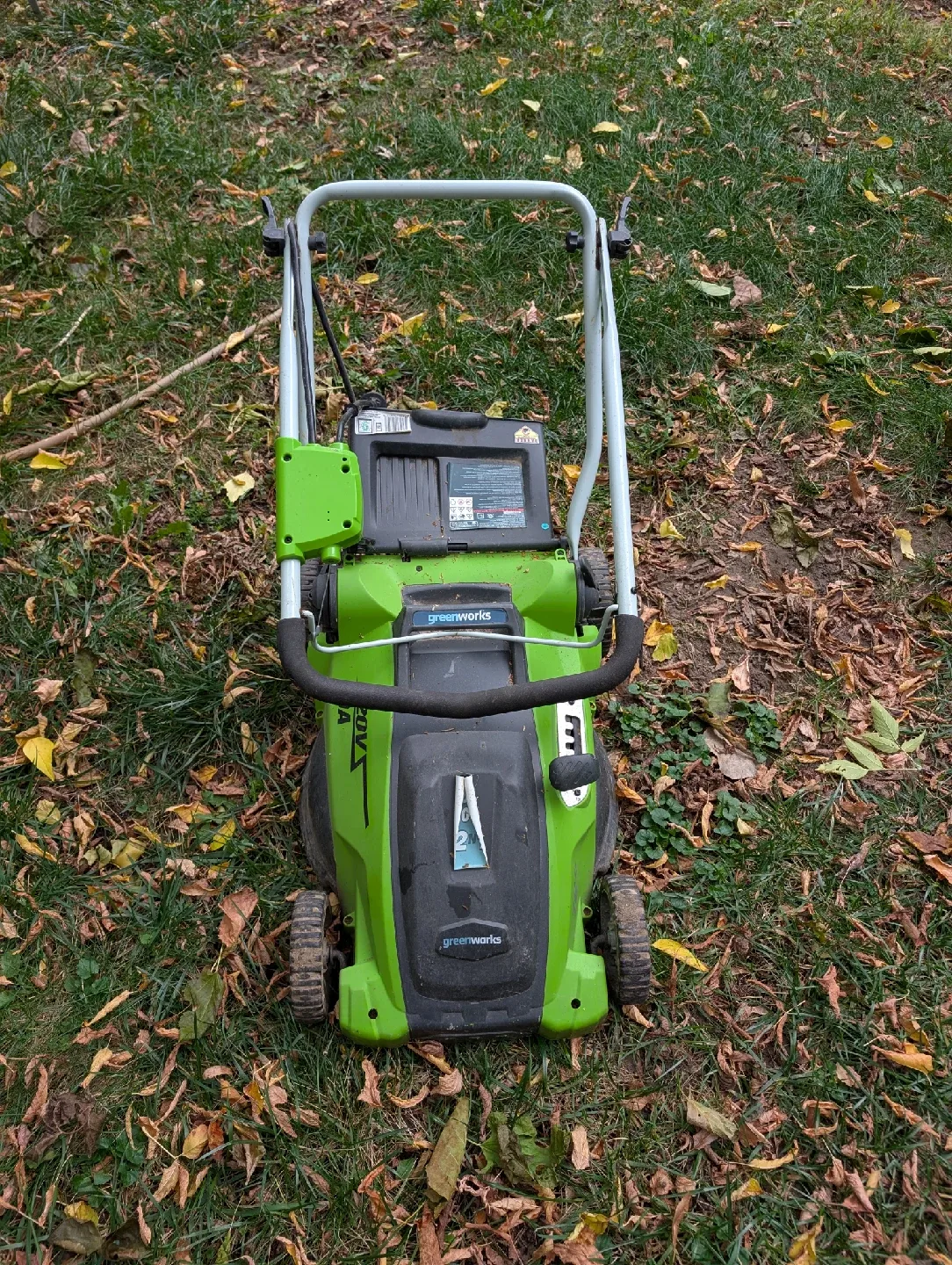 Greenworks 120V 10A Cordless Lawn Mower image indicator(2)