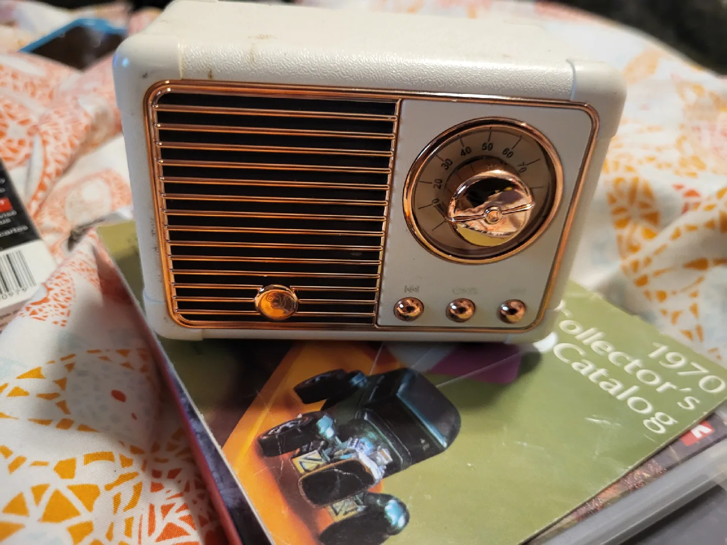 Retro Style Bluetooth Speaker Model HM11 image indicator(3)