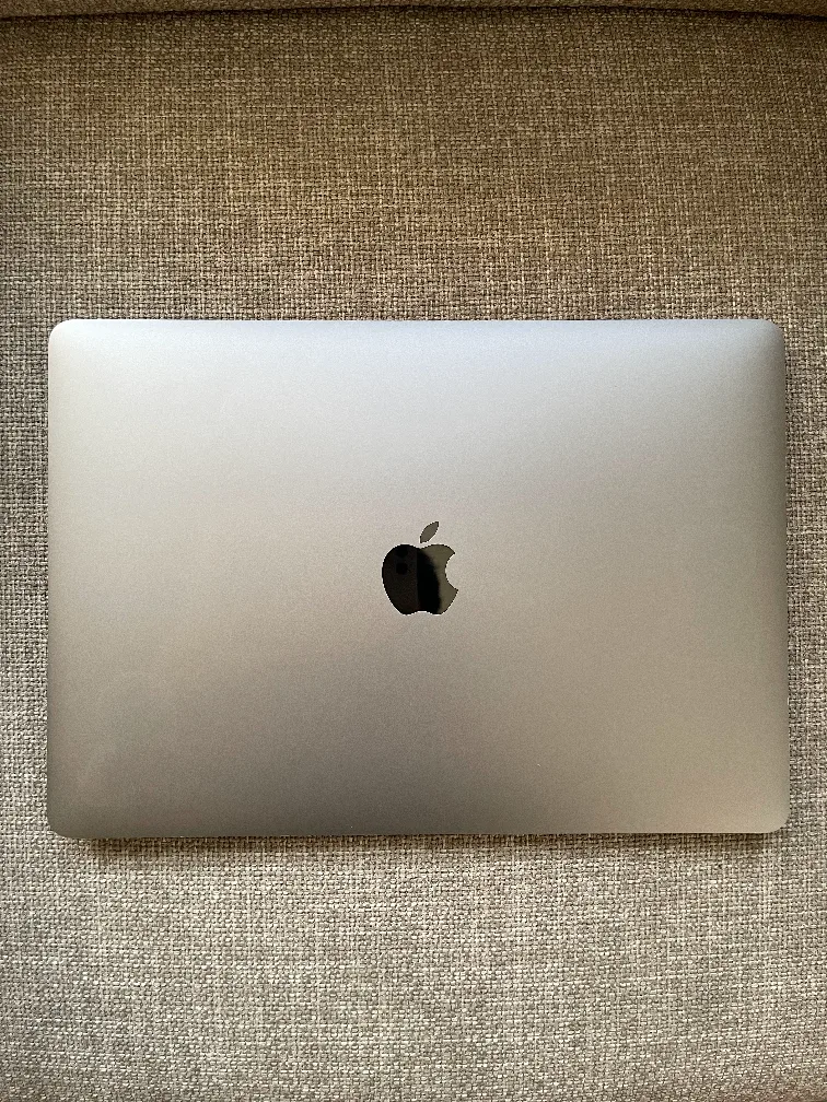 Apple Macbook Air thumbnail