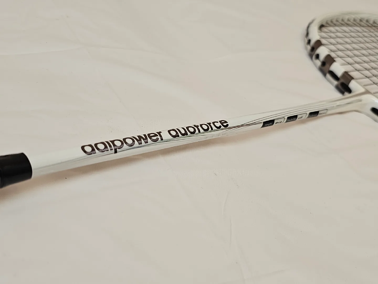 3U ADIDAS Dual Force Frame Badminton Racquet - Stiff & Balanced image indicator(8)