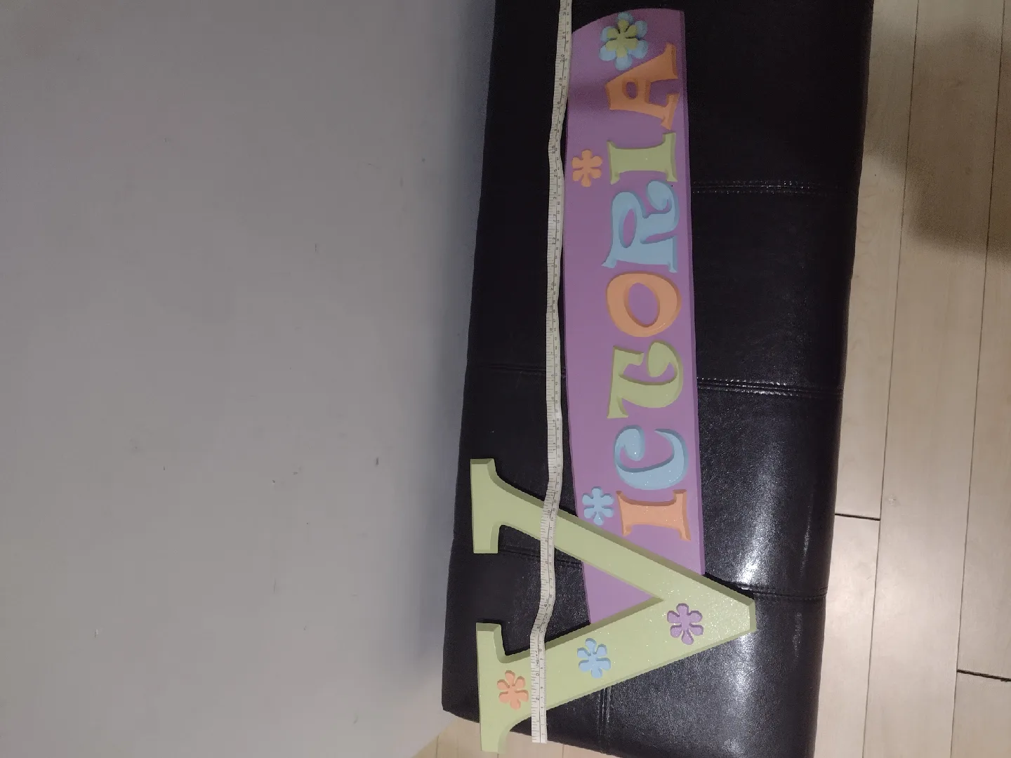 Victoria Name Sign Wall Decor image indicator(3)