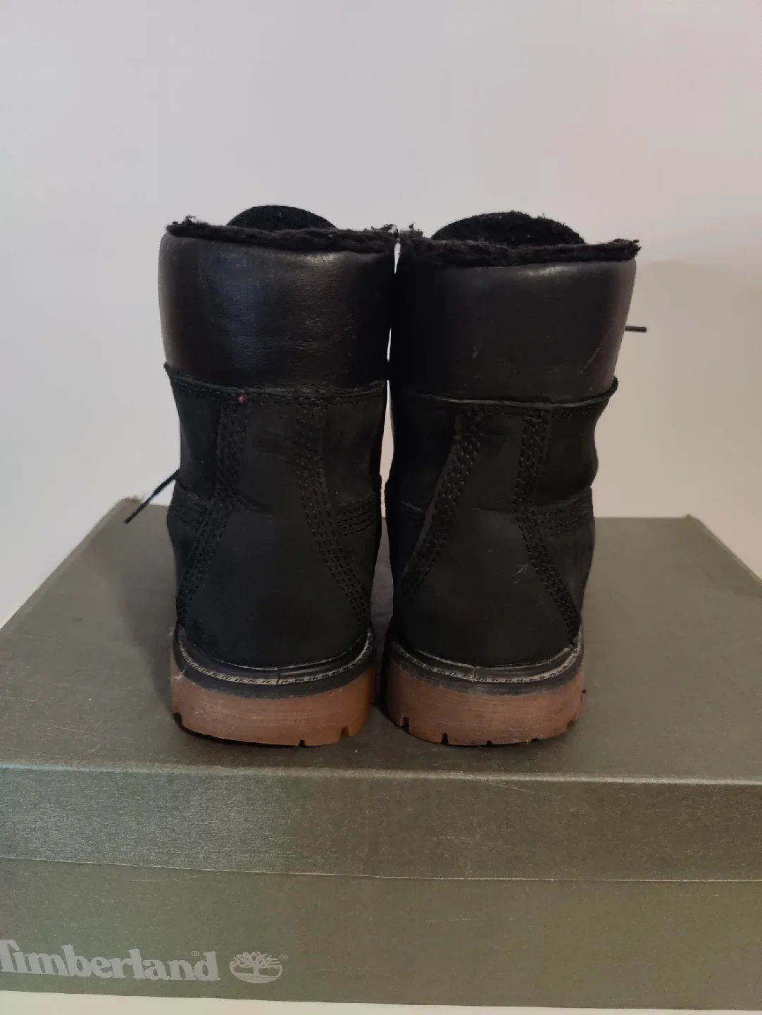 Timberland Black winter Boots, Size 6 image indicator(3)