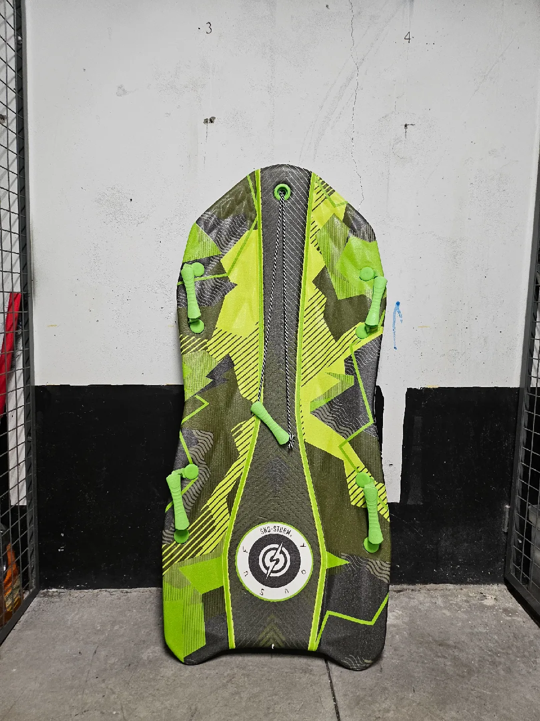 Snow Sled - Green/Black image indicator(3)