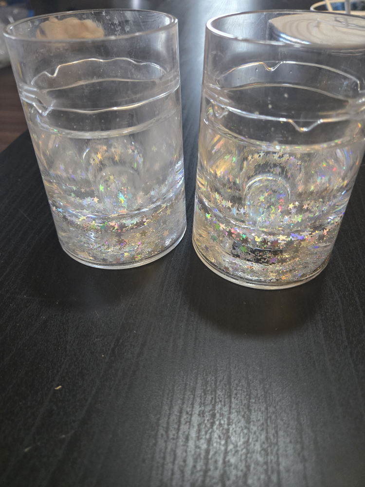 Cutting Board Holder, Water Filter Kettle, Glitter Glasses - photo 4