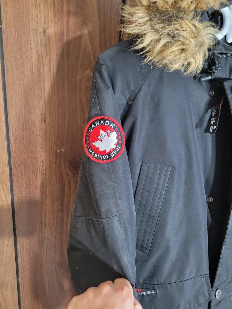 Canada Weather Gear Black Winter Jacket image indicator(3)