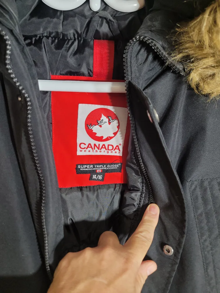 Canada Weather Gear Black Winter Jacket image indicator(6)