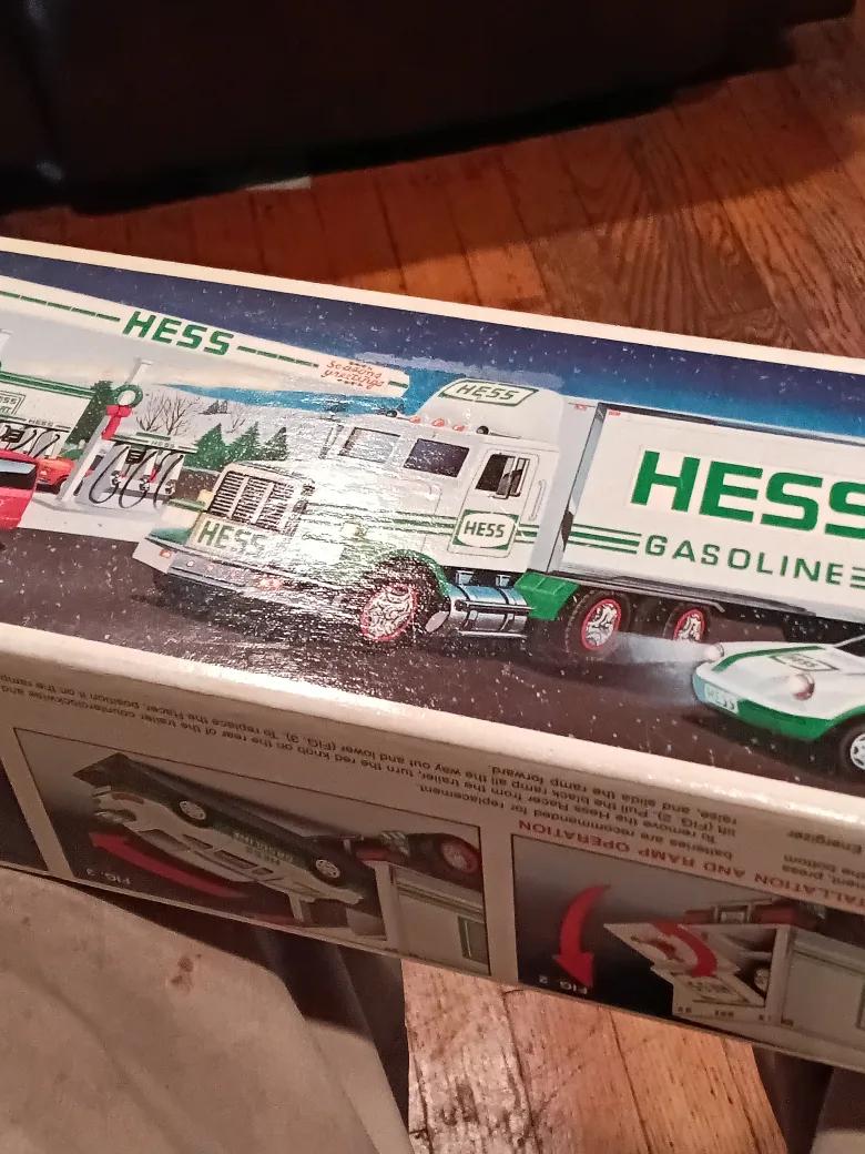 Vintage Hess Gasoline Truck & Car image indicator(3)