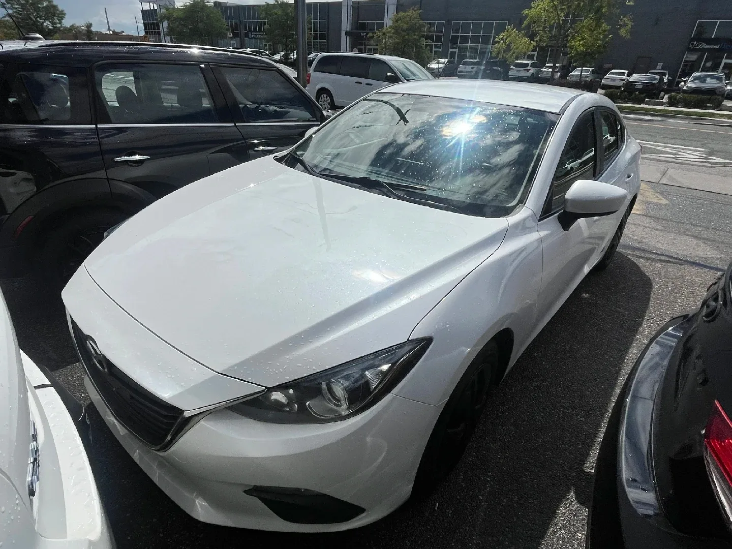 Mazda 3 Sedan image indicator(8)