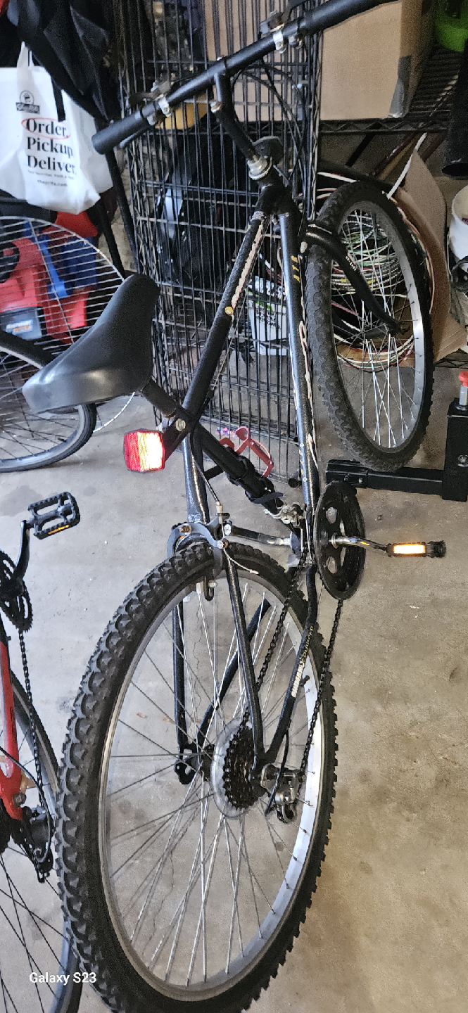 Used Mountain Bikes - photo 5