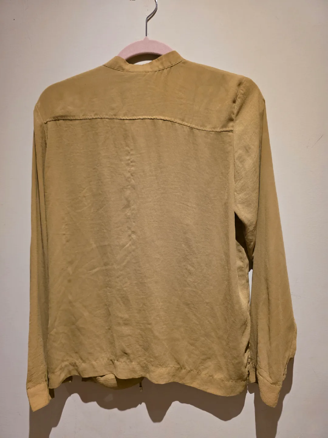 H&M Beige Long Sleeve Blouse - Size S image indicator(3)