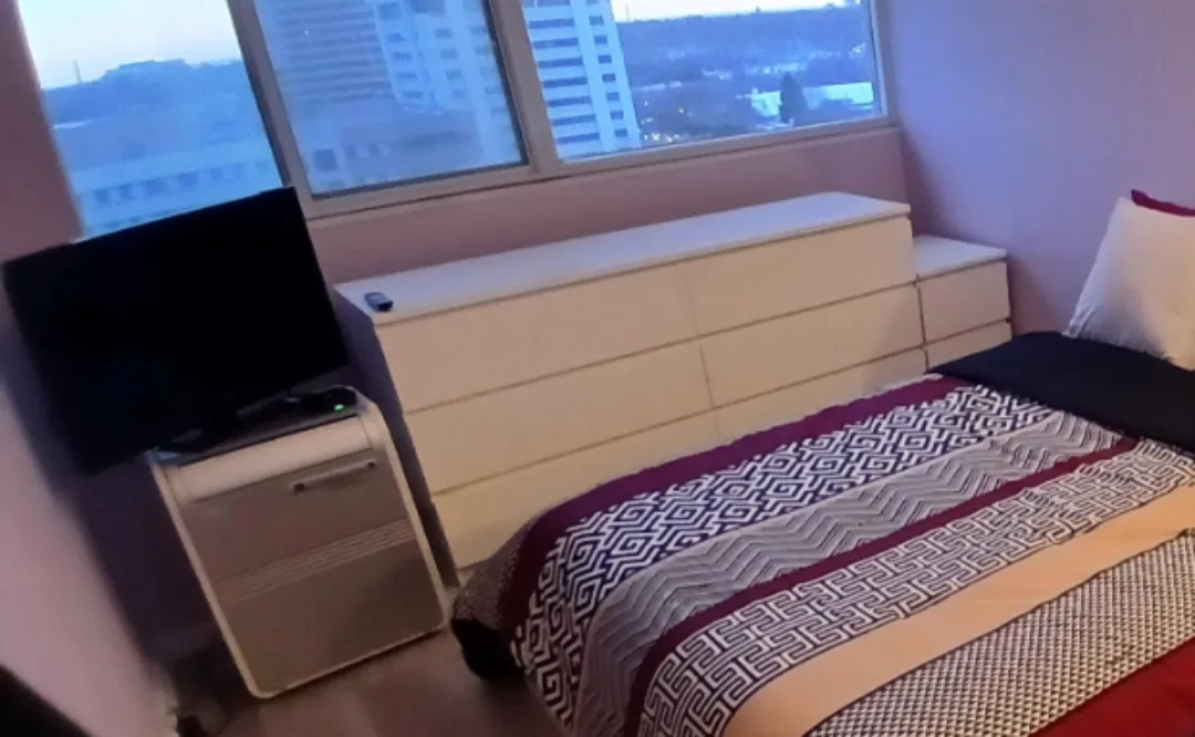 IKEA MALM [BLACK & WHITE] DRESSERS thumbnail