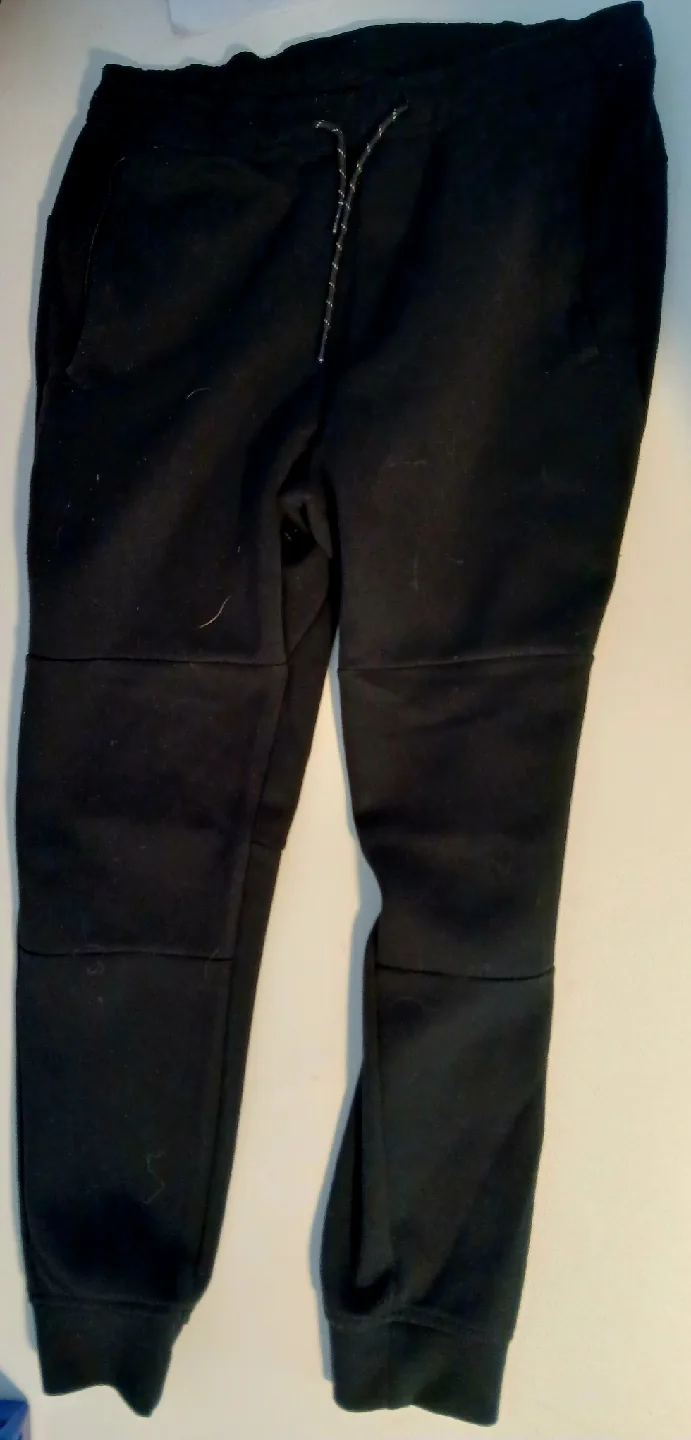 FREE Black Jogger Pants (Women Size S) image indicator(2)