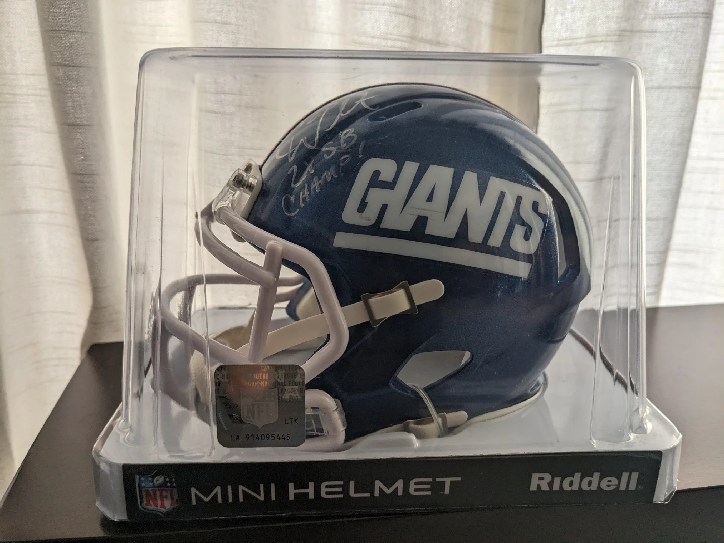 Riddell NFL Giants Mini Helmet Autographed - photo 2