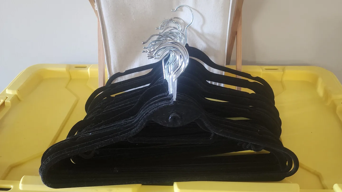46 Black Velvet Clothes Hangers(Pickup in Albany) image indicator(2)