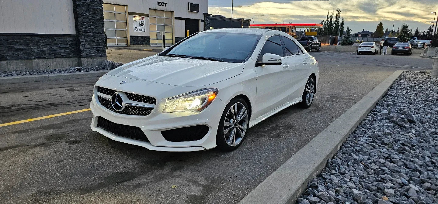 2016 Mercedes-Benz CLA250 White Sedan