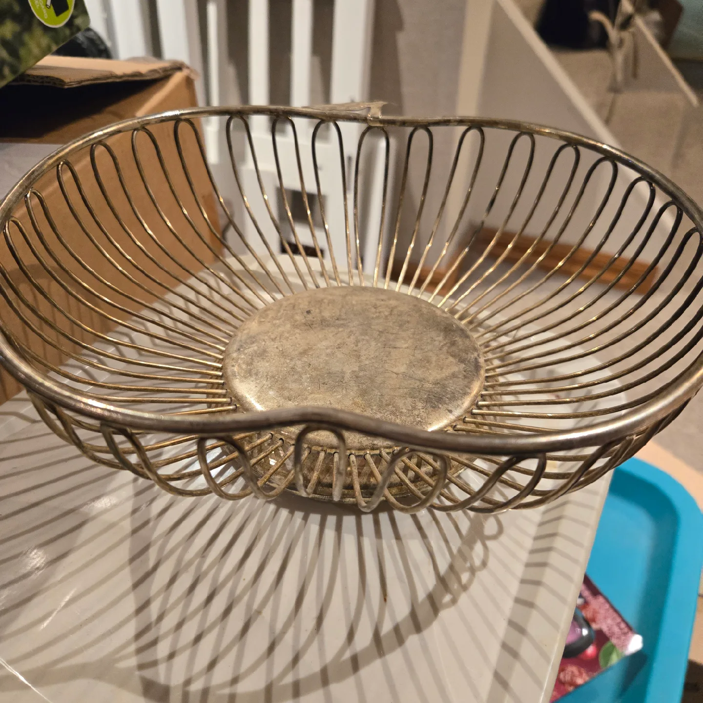 Metal Wire Apple Shaped Fruit Basket image indicator(2)