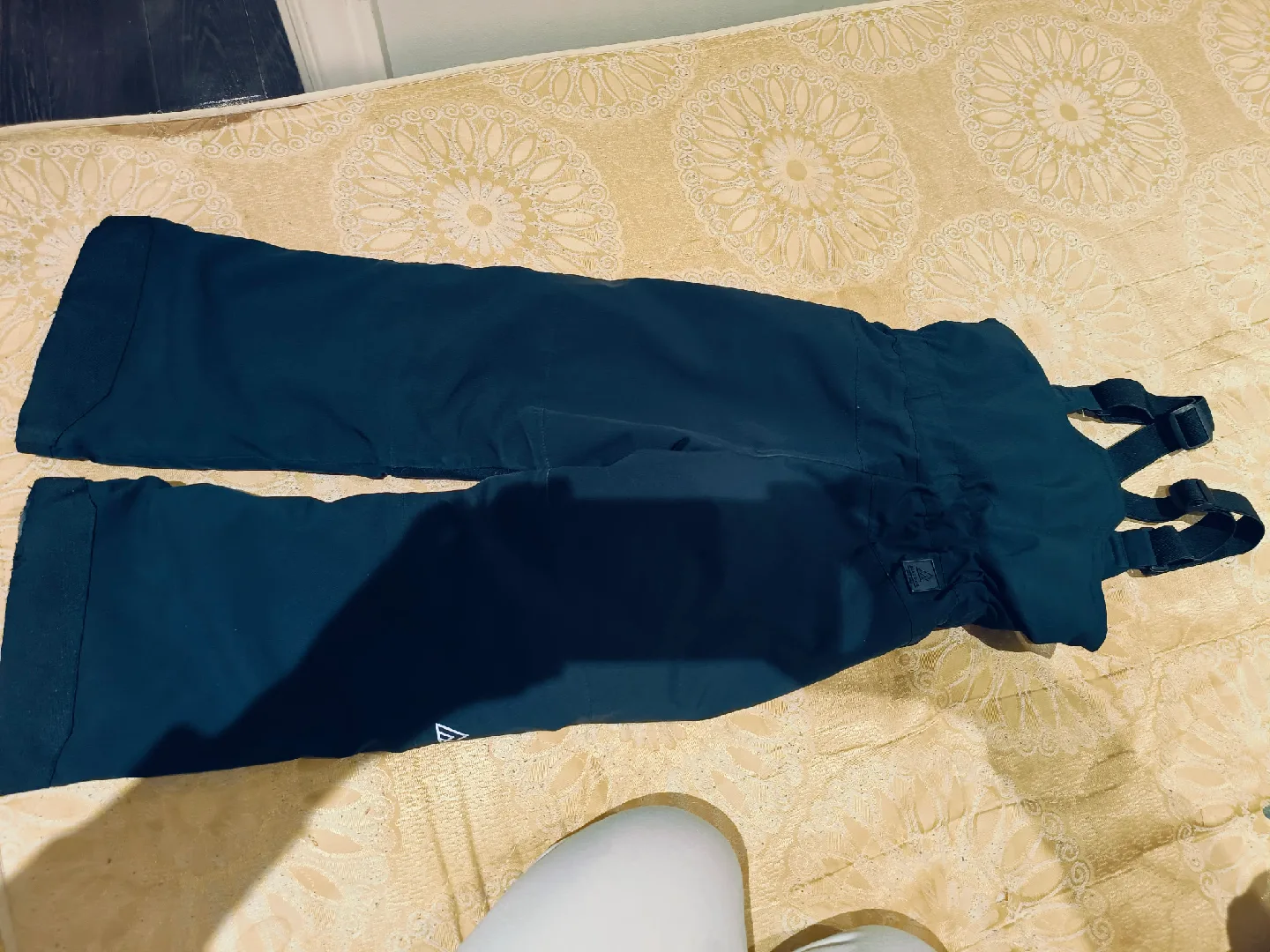 Kids’ Snow Pants – Warm & Waterproof. Open for offers image indicator(5)