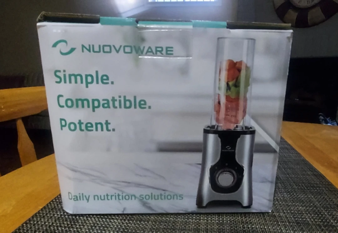 Nuovoware Portable Smoothie Blender