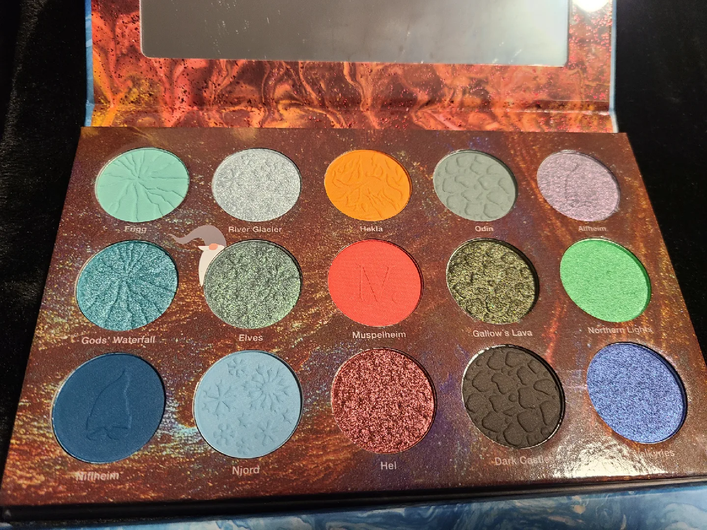 Nomad Cosmetics Iceland Fire & Ice Eyeshadow Palette