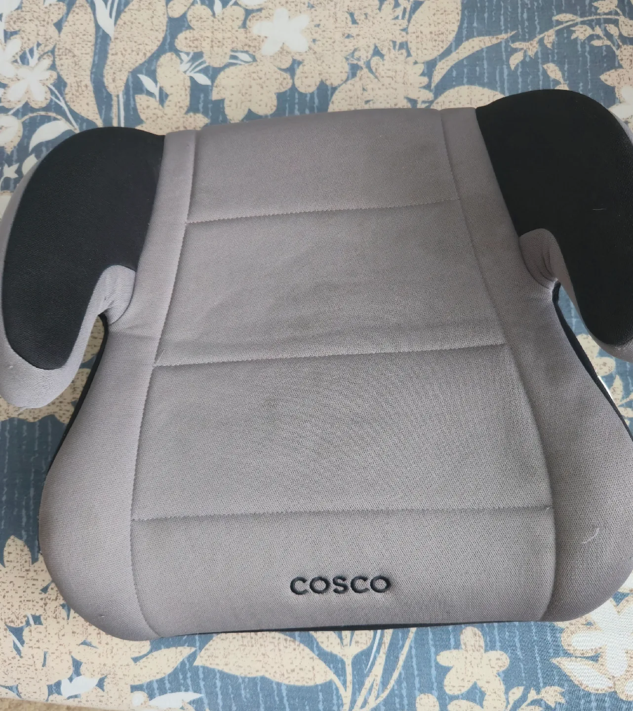 Cosco Gray Car Seat Booster image indicator(2)