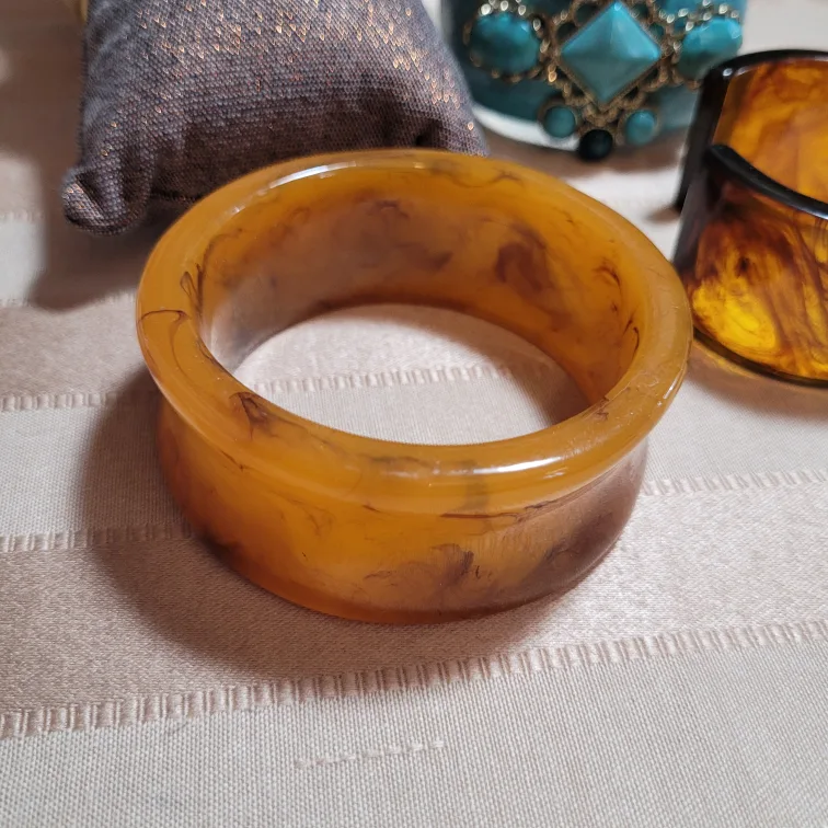 Lot of 4 Beautiful Vintage Bracelets selling g all 4 together image indicator(9)