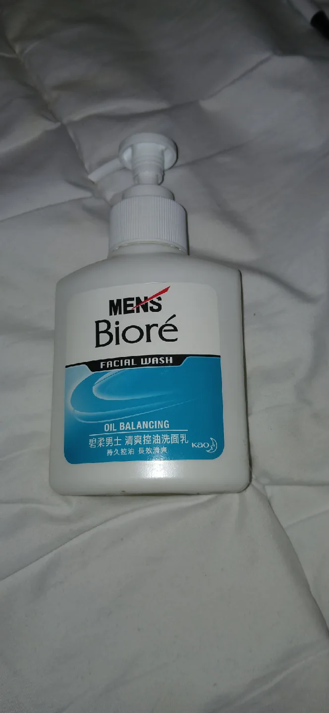 Men's Biore Facial Wash - Oil Balancing thumbnail