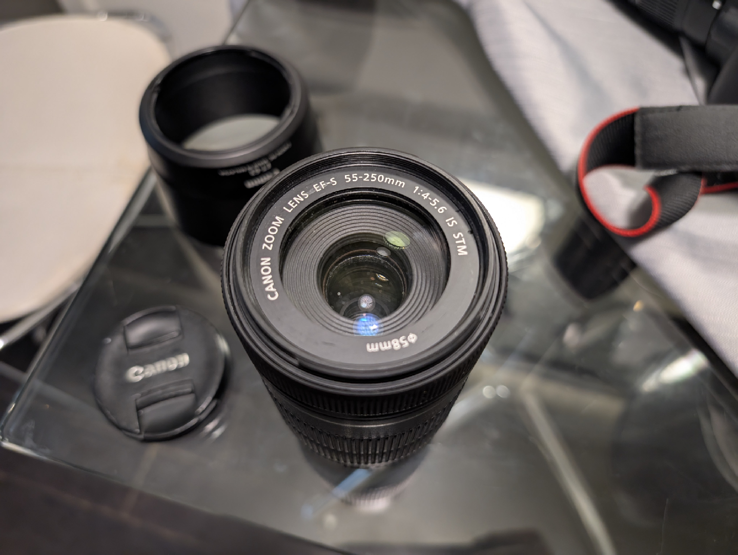 Canon Zoom Lens EF-S 55-250mm + lens hood ET-63 - photo 5