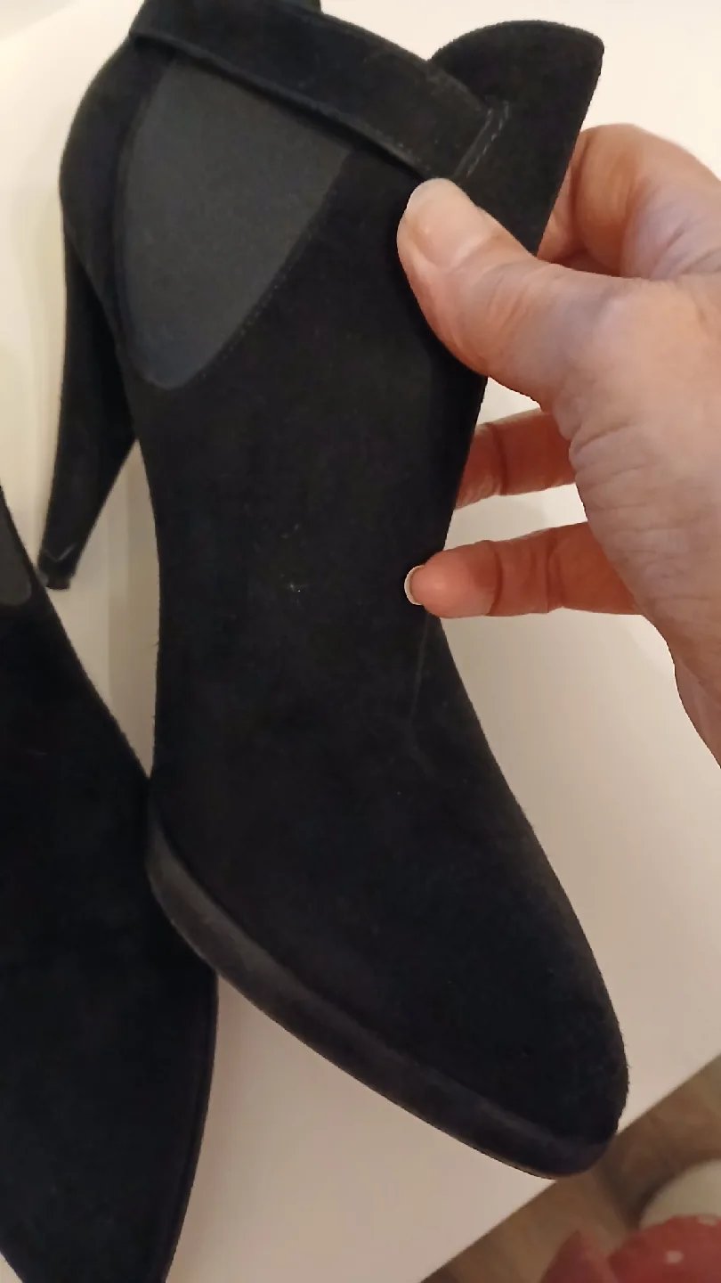 Walter Steiger Black Suede Ankle Boots image indicator(4)