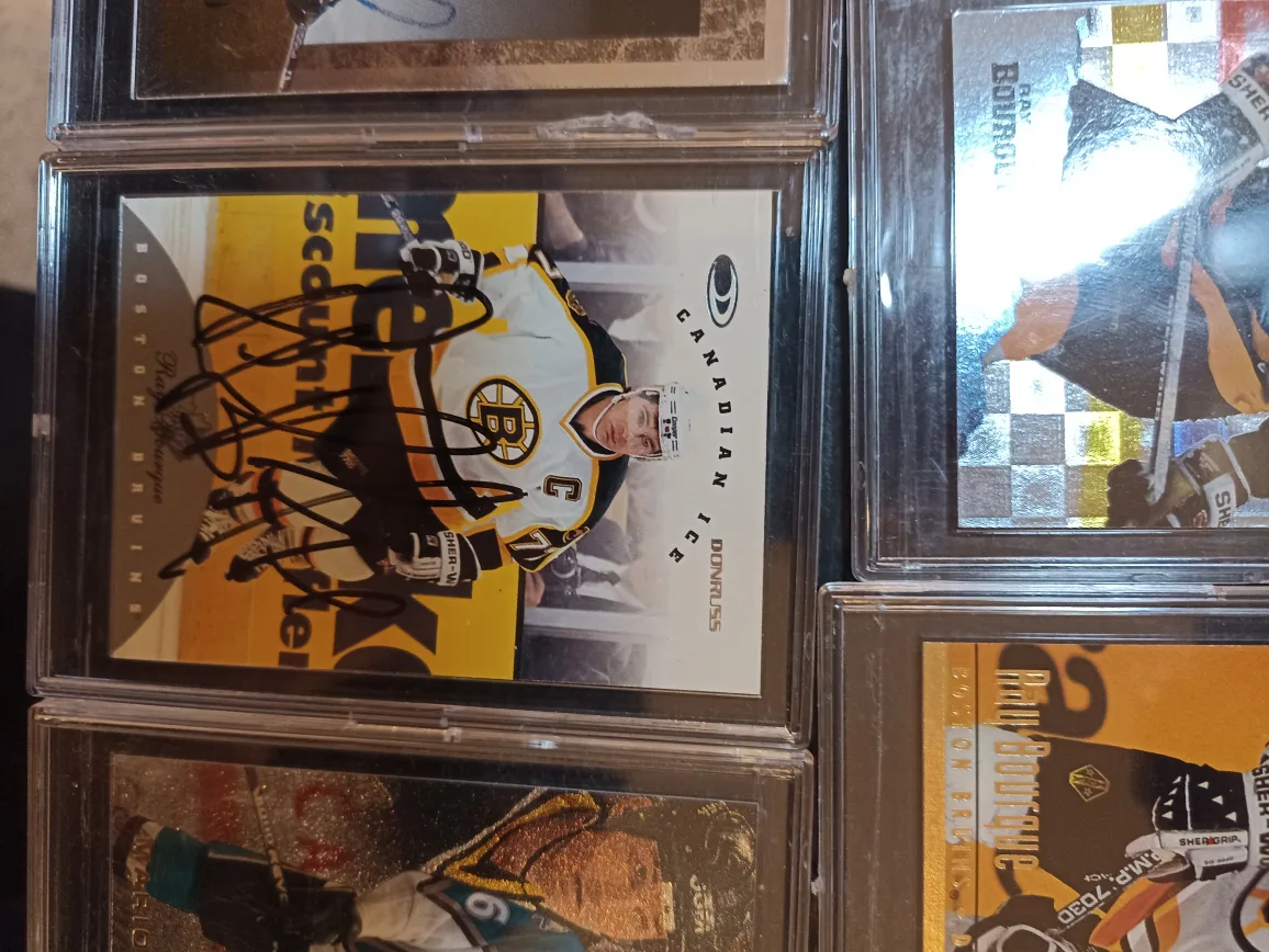 Hockey Trading Cards - Assorted Players image indicator(7)