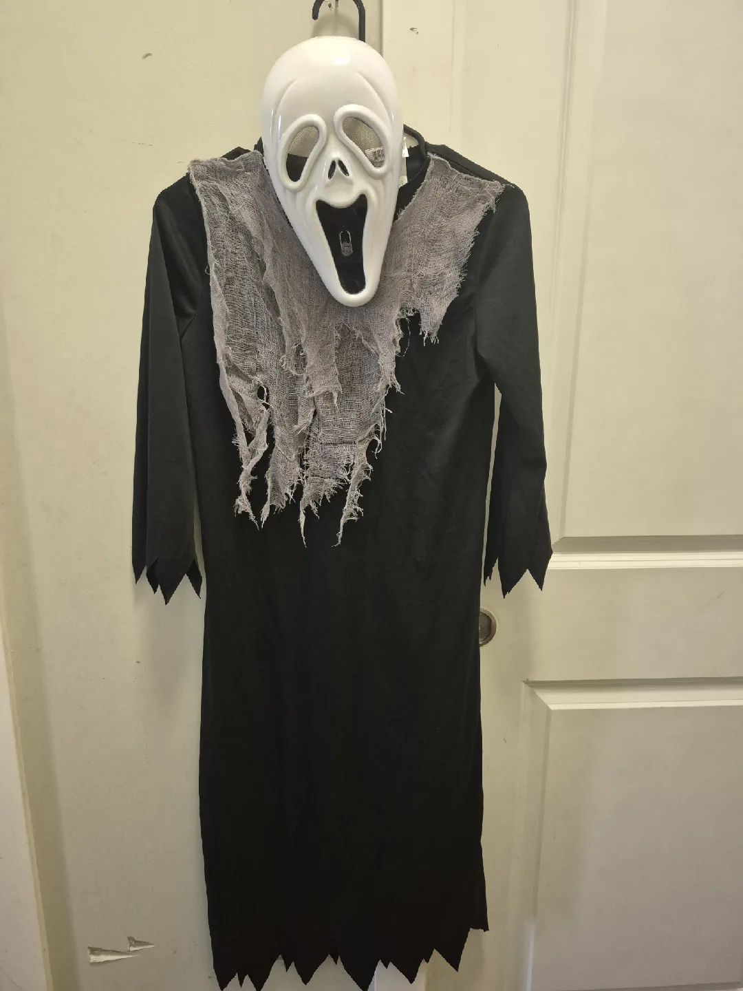 Scream Costume Size 10-12