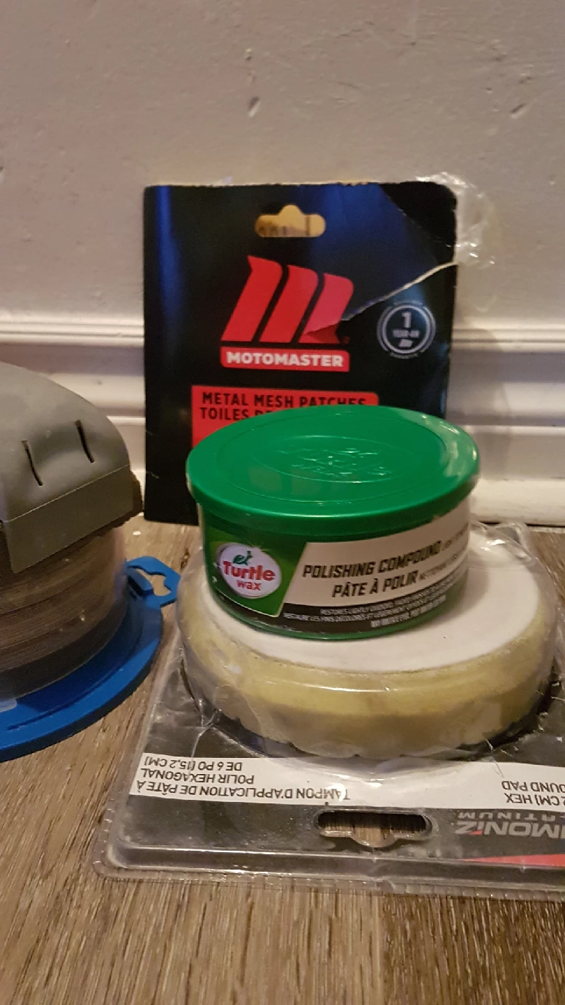 Black+Decker Sander + Sandpaper Discs - photo 3