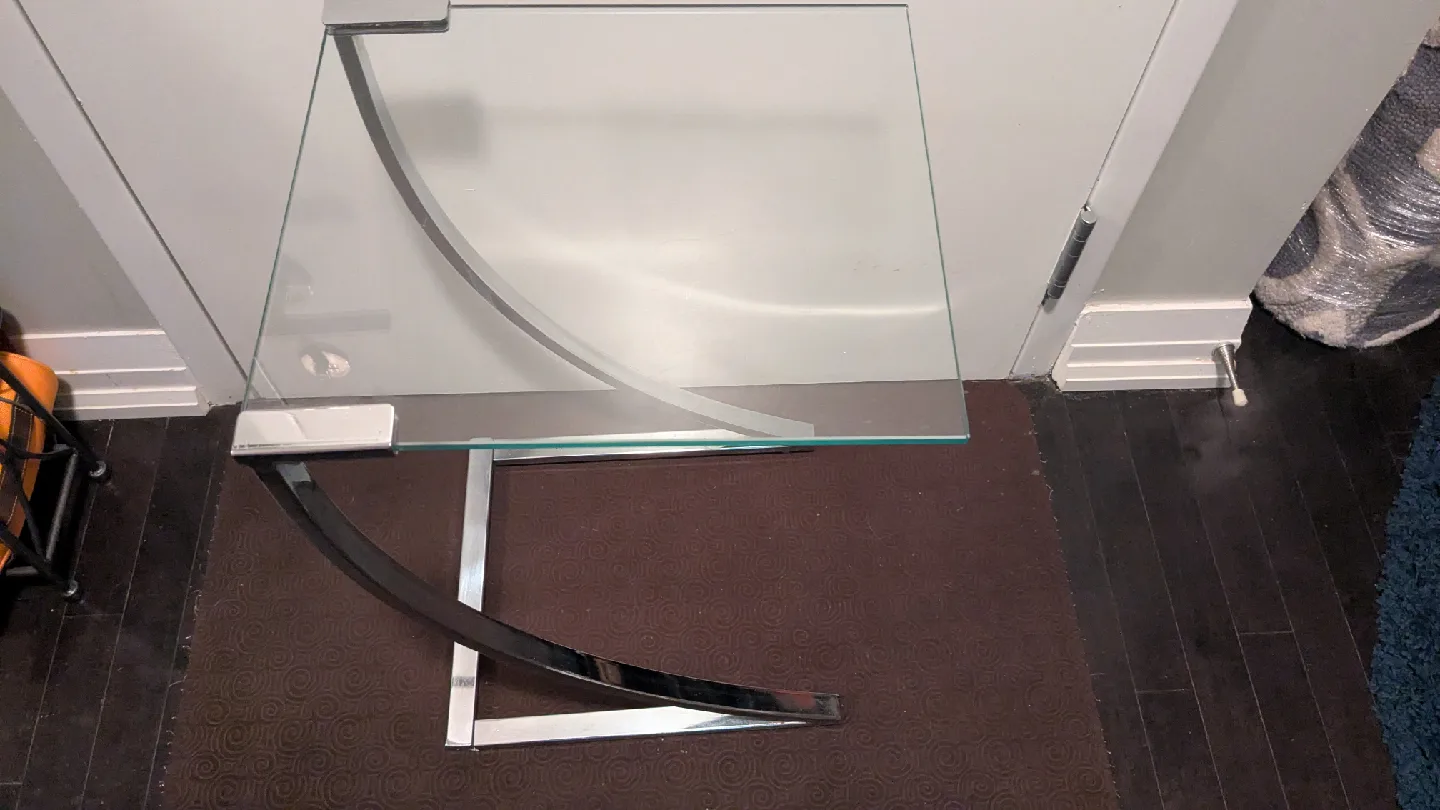 Chrome Glass Top Side Table image indicator(2)