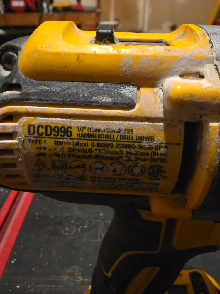 DeWalt DCD996 Hammerdrill/Drill Driver image indicator(2)