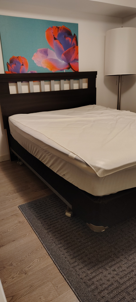 double bed with mattress