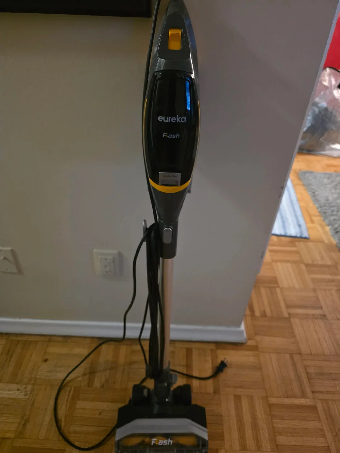 Eureka Flash Stick Vacuum thumbnail