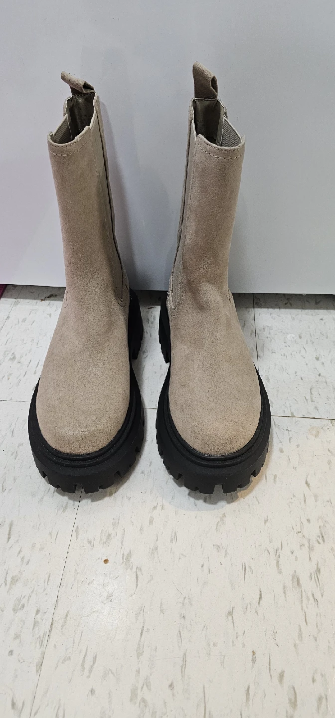 New brand H&M Beige Suede Chelsea Boots Size 6 - photo 3