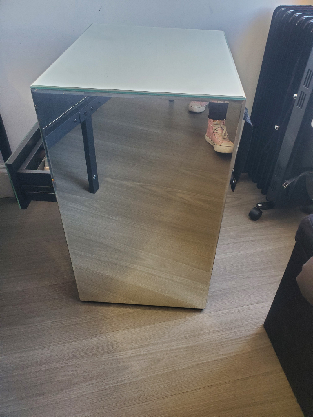 Mirrored 3-Drawer Nightstand - photo 3