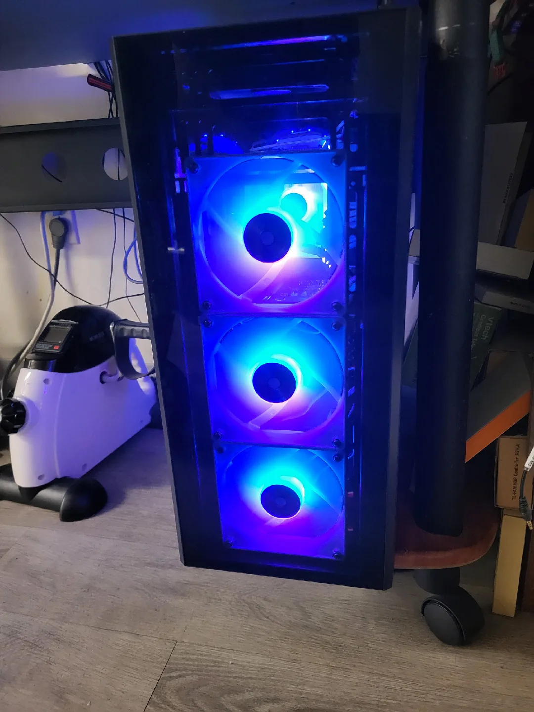 Gaming PC - AMD Ryzen 5 5600XT, 16GB RAM, 1T NVMe thumbnail