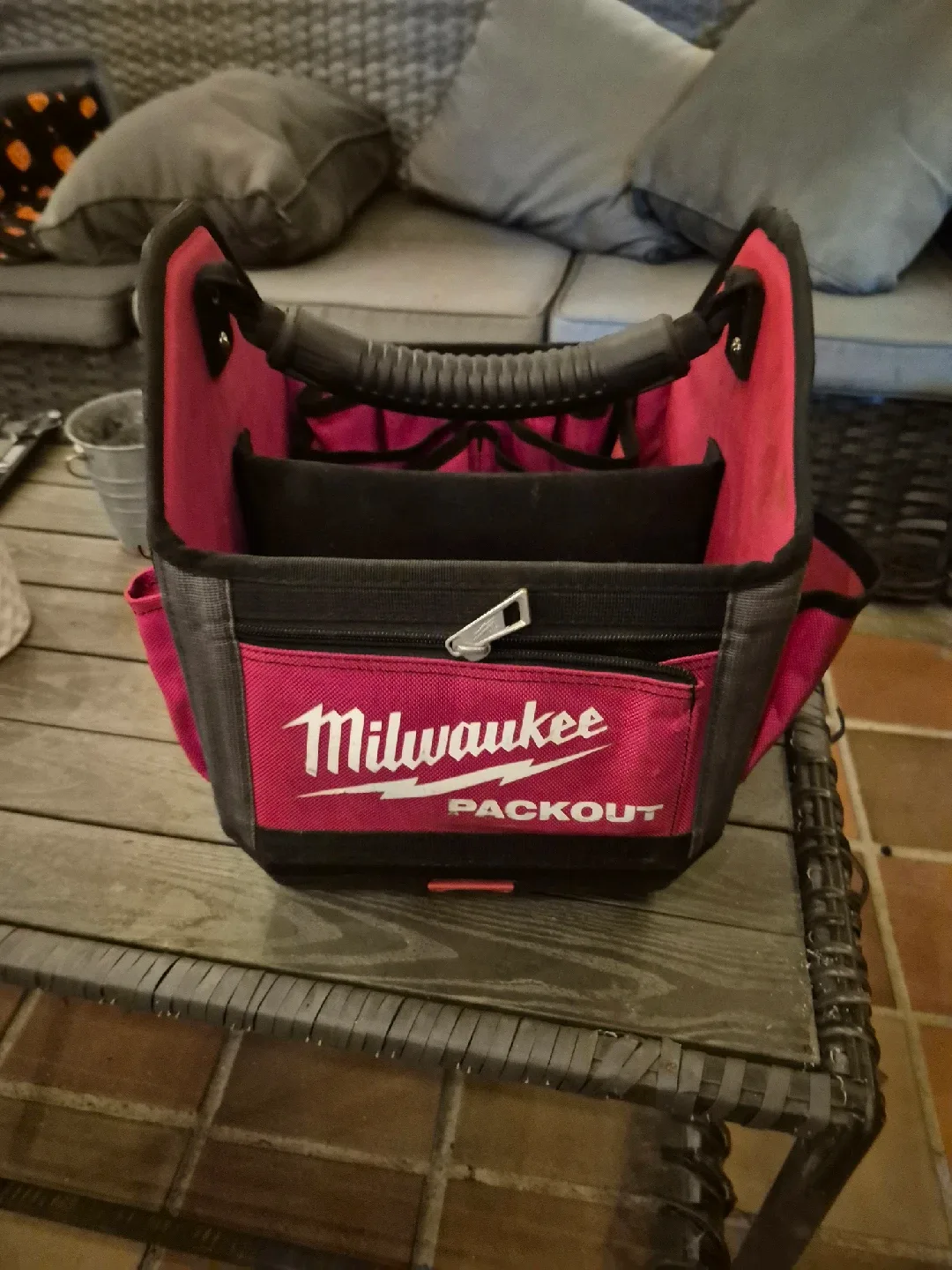 Milwaukee 10" PACKOUT Tote image indicator(2)