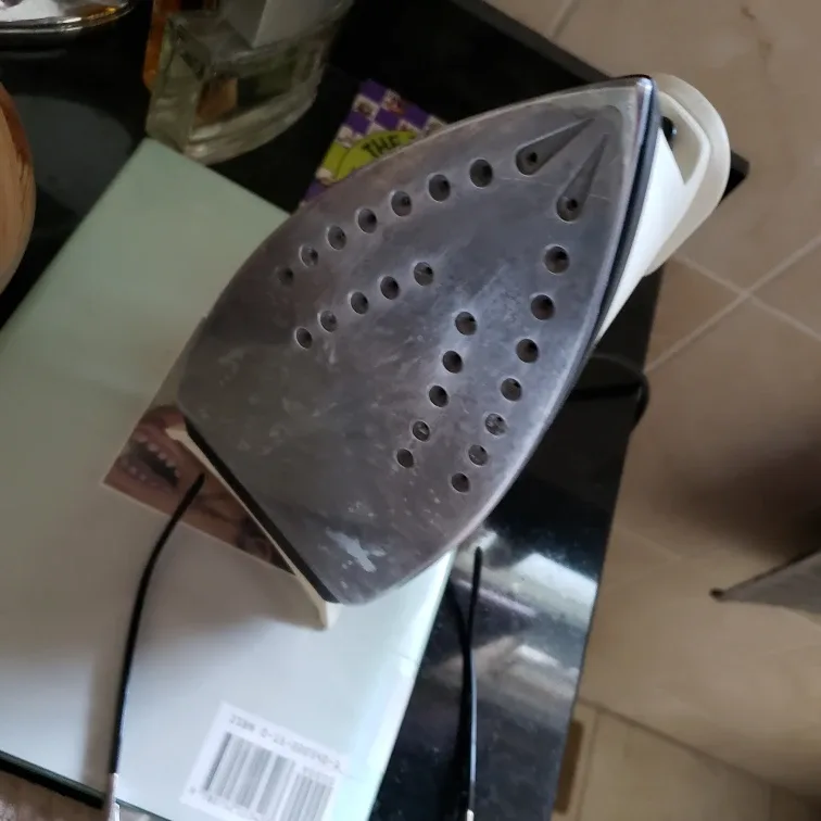 Vintage Steam Iron image indicator(3)