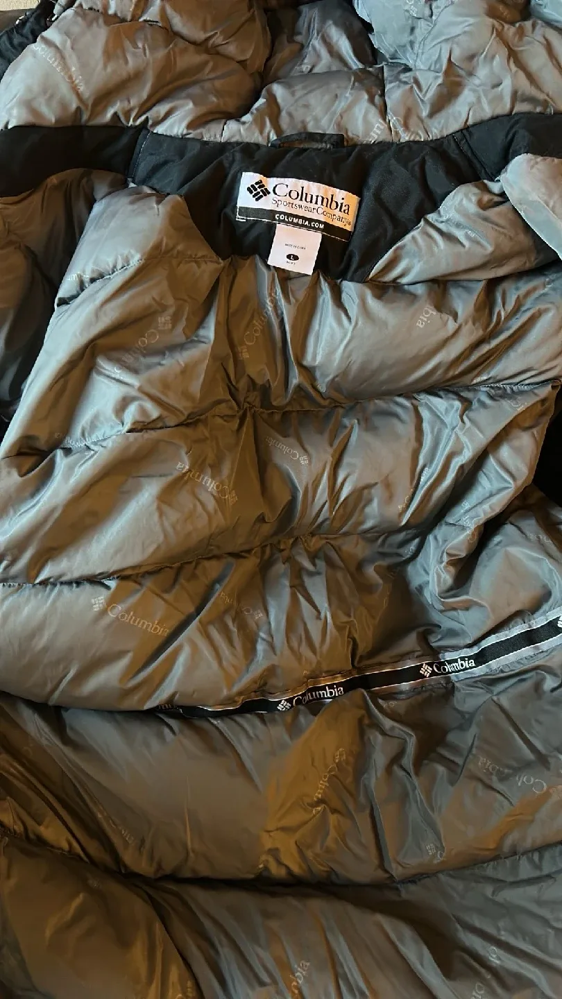 Columbia Men 70% down jacket image indicator(6)