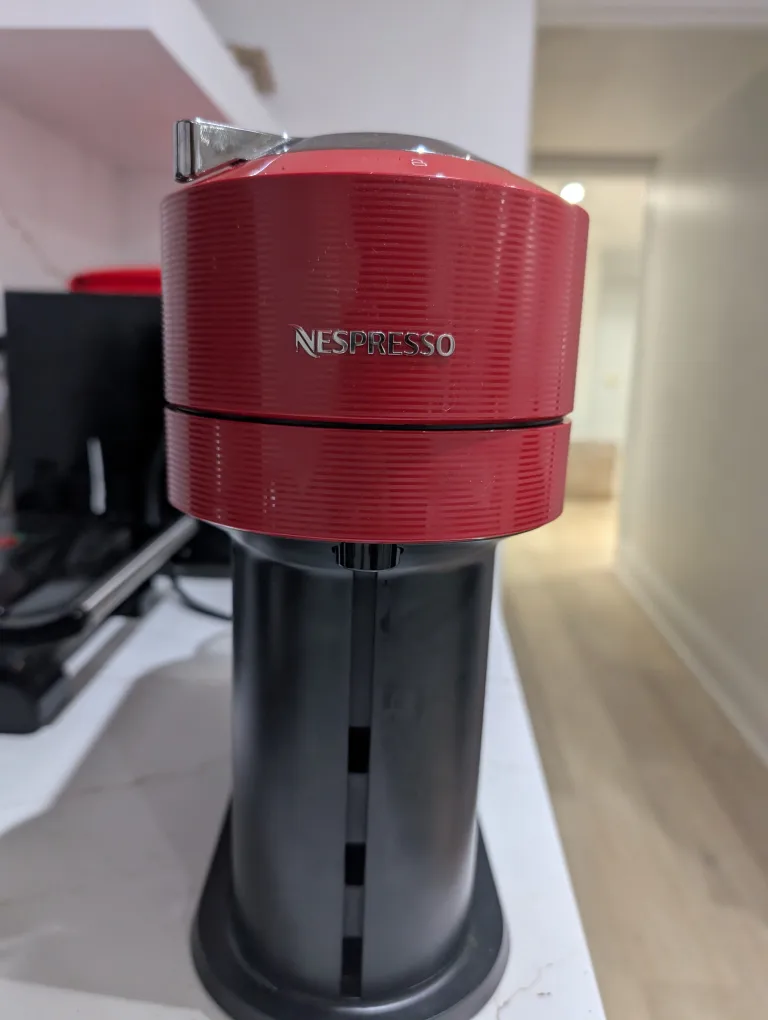 Nespresso Vertuo Coffee Machine - Red image indicator(4)