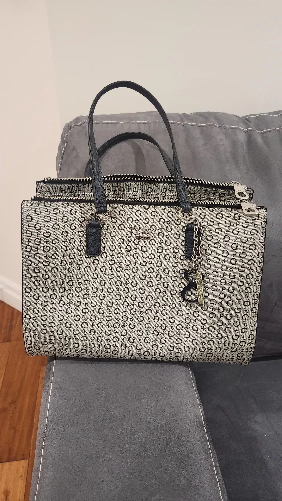 Guess Tote Bag with Logo Print Large image indicator(2)