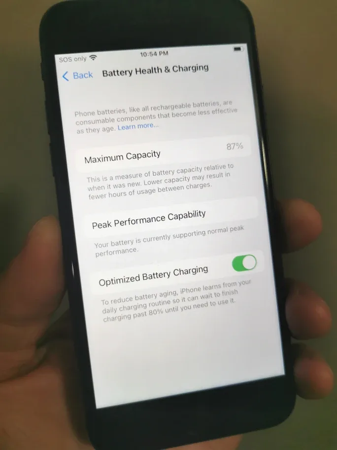 iPhone 8 64G Black Unlocked image indicator(3)