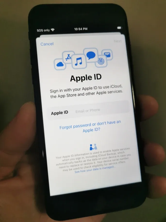 iPhone 8 64G Black Unlocked image indicator(4)