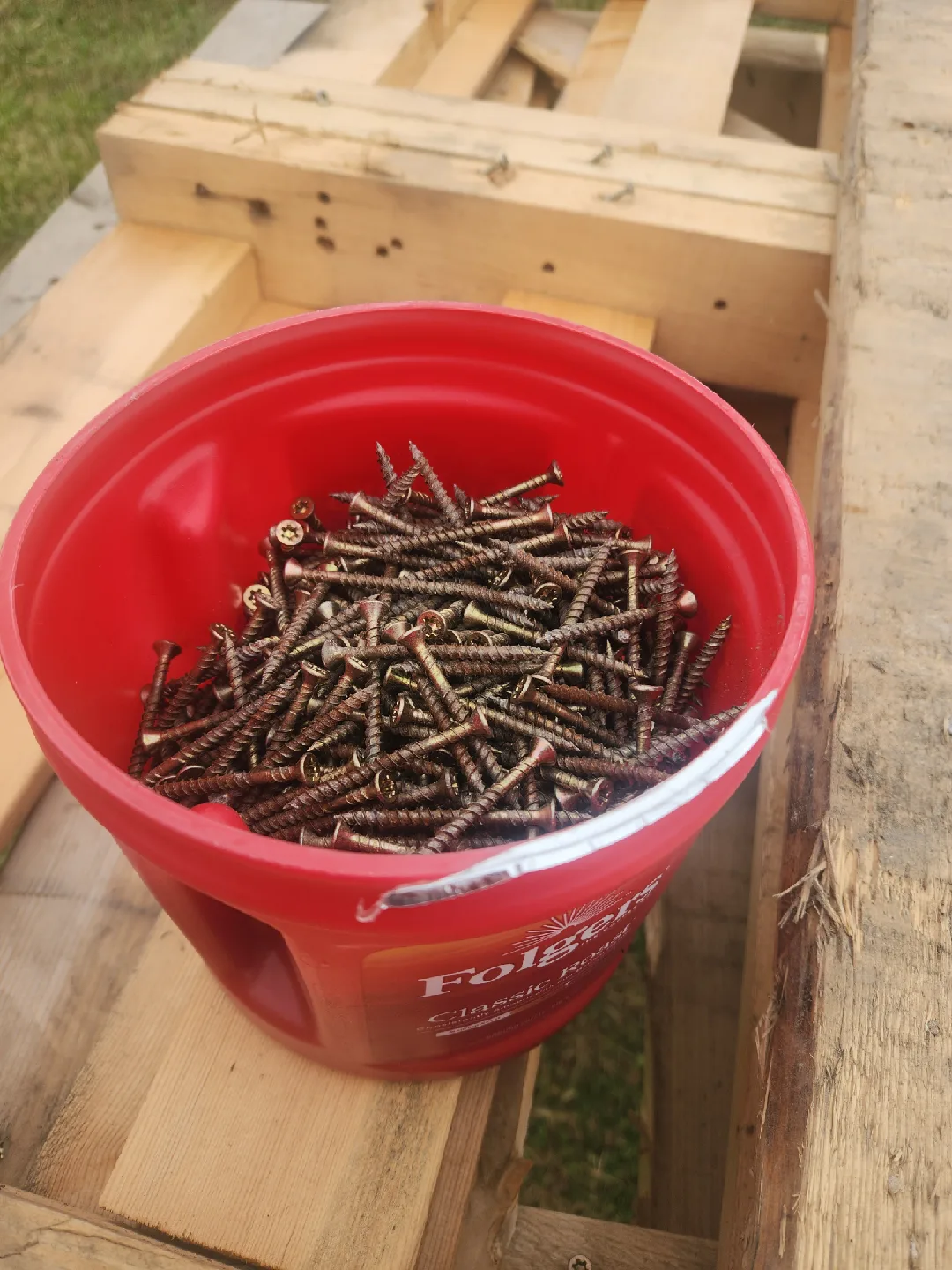 Bucket of Screws thumbnail