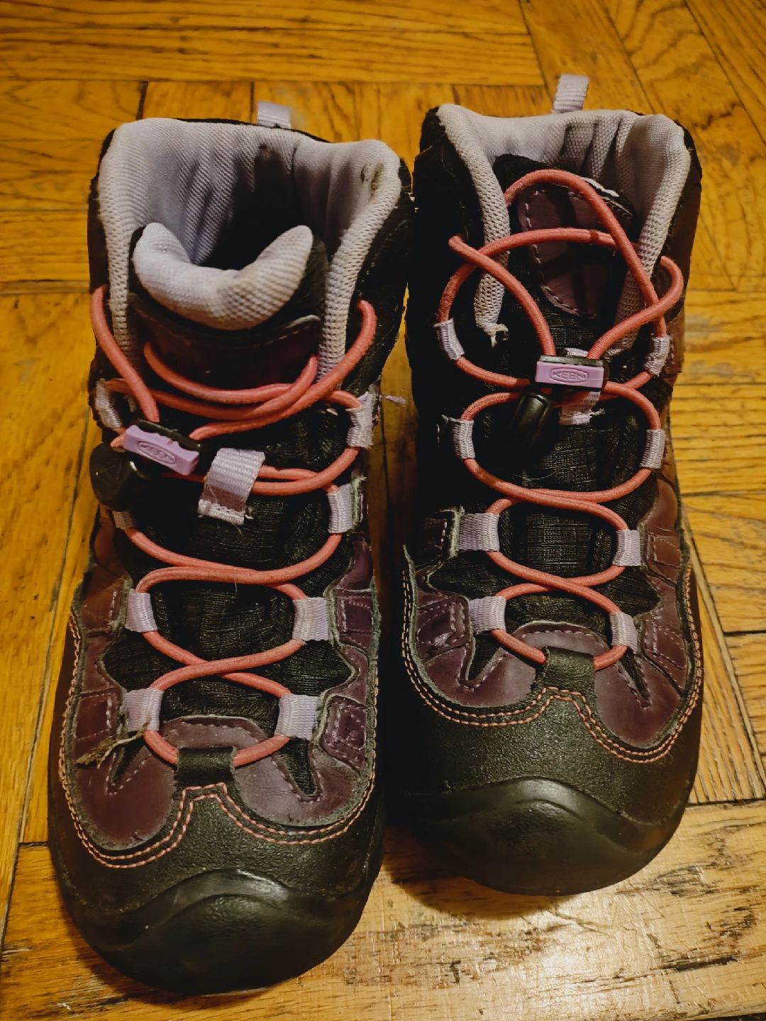 KEEN Kids' Hiking Boots Purple- Size 4 Used Great condition