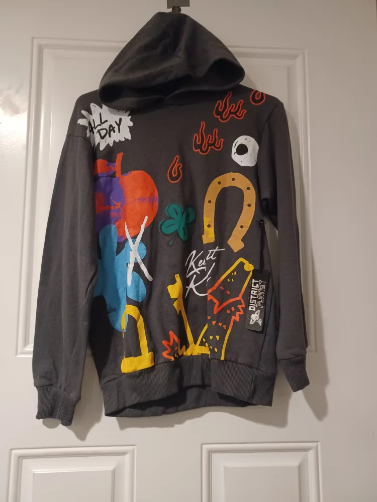 District Planet Hoodie Size 14/16 thumbnail