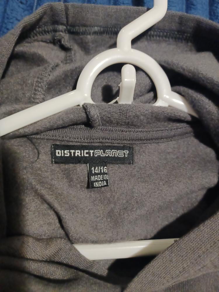 District Planet Hoodie Size 14/16 - photo 3